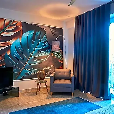 La Marina Hotel *